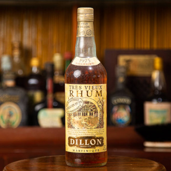 DILLON - Jahrgang 1975 - Vintage rum - 45° - 70cl