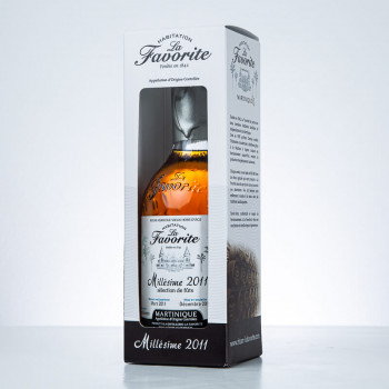 LA FAVORITE - Millésime 2011 - Brut de fût - Numéroté - Rhum hors d'âge - 49,7° - 70cl