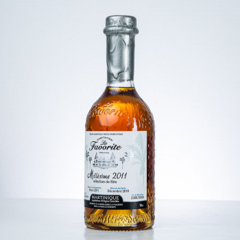 LA FAVORITE - Millésime 2011 - Brut de fût - Numéroté - Rhum hors d'âge - 49,7° - 70cl