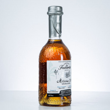 LA FAVORITE - Jahrgang 2011 - Brut de fût - Nummeriert - Extra Alter Rum - 49,7° - 70cl