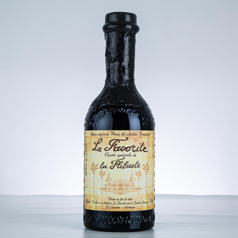 LA FAVORITE - La Flibuste - 1999 - Extra alter Rum - 40° - 70cl