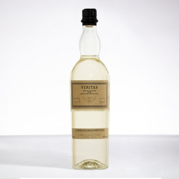 VERITAS - Hampden x Foursquare x Velier - Rhum Blanc / Rhum ambré - 47° - 70cl