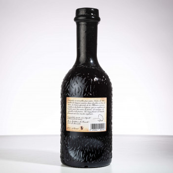 LA FAVORITE - La Flibuste - Jahrgang 2000 - Extra Alter Rum - 40° - 70cl