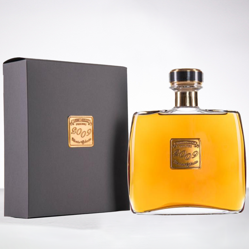 BIELLE - Millésime 2009 - Brut de fût - Carafe - Rhum hors d'âge - 50,7° - 70cl BIELLE - Millésime 2009 - Brut de fût - Carafe - Rhum hors d'âge - 50,7° - 70cl