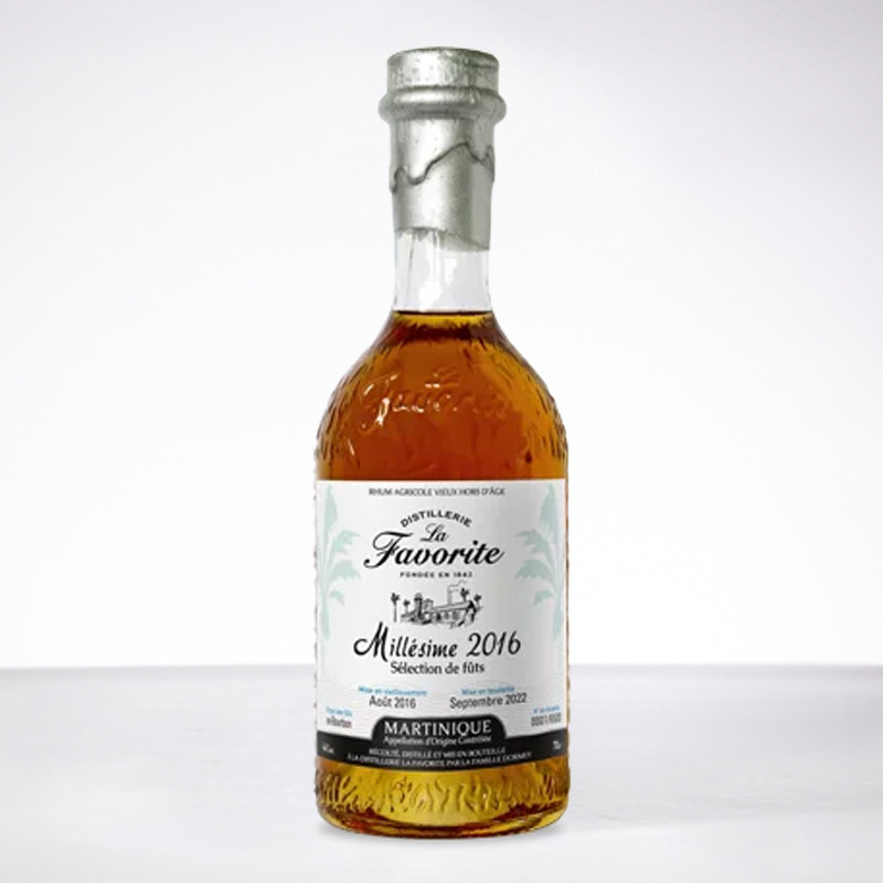 LA FAVORITE - Jahrgang 2016 - 6 Jahre - Extra Alter Rum - 46° - 70cl