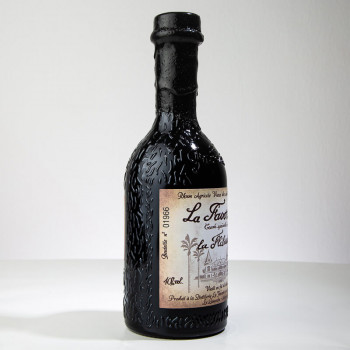 LA FAVORITE - La Flibuste - Jahrgang 1995 - Extra Alter Rum - 40° - 70cl