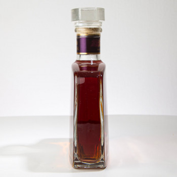 SAINT JAMES - Quintessence - Karaffe - Extra Alter Rum - 42° - 70cl