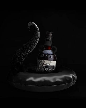 Rhum Kraken - tentacule dans l'eau